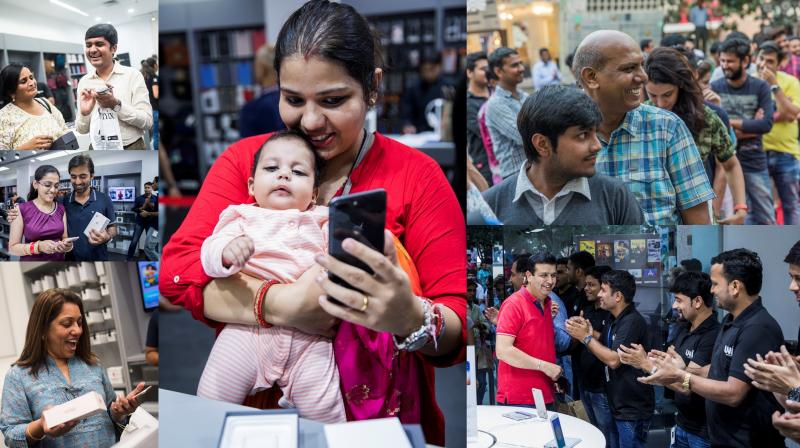 På bilden |  Apple-fans i Indien stormar den första försäljningen av iPhone 8