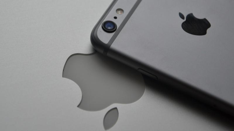 Iphone 8 har en fingeravtryckssensor på baksidan