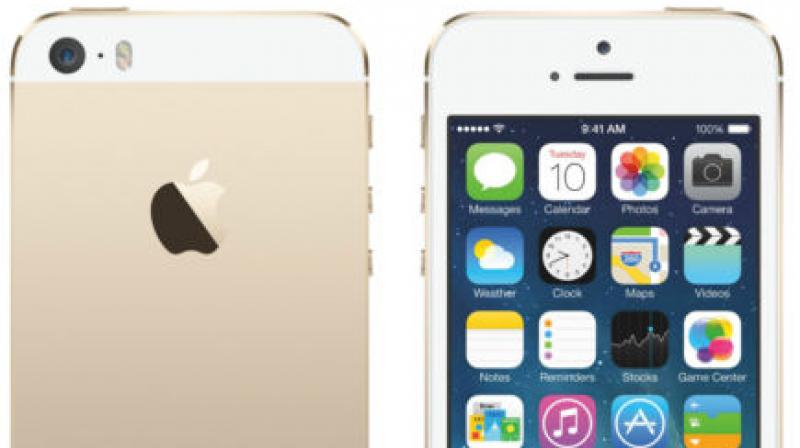 Apple iPhone 5s Gold.