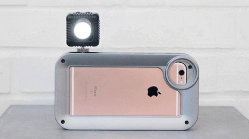 Kamerafodralet förvandlar de senaste iPhones till ett komplett fotoverktyg