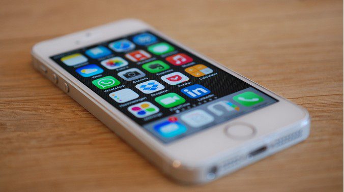 Apple halverar priset på iPhone 5s;  Finns nu i Indien för 21 938 Rs