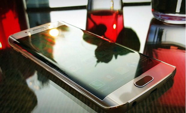 Mardröms-ytrendering på Samsung Galaxy S6 Edge
