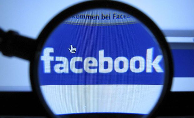Armén varnar anställda för Facebook-meddelanden