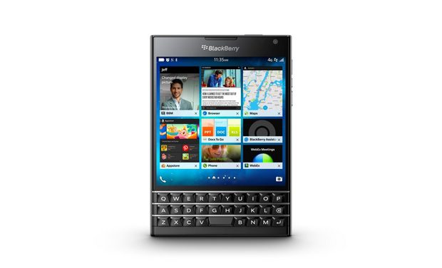 Blackberry Passport Review: Dare Square!