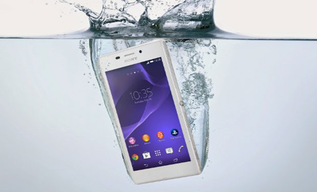 Sony lanserar Aqua-variant, vattentät för Xperia M2