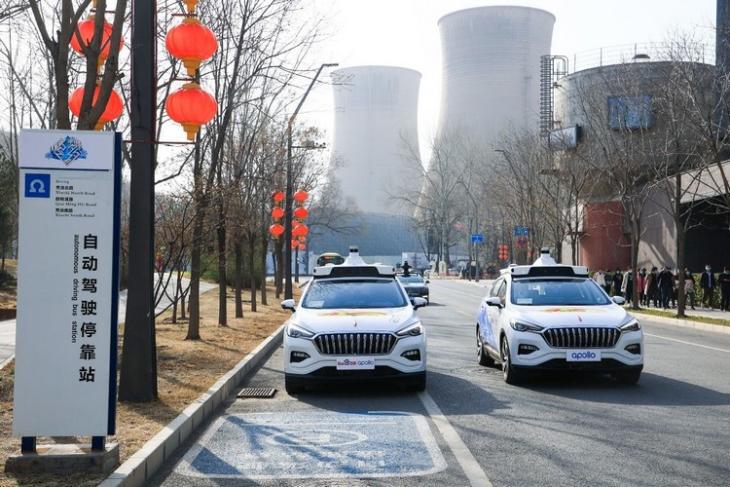 Baidu ra mắt dịch vụ taxi không người lái ở Trung Quốc