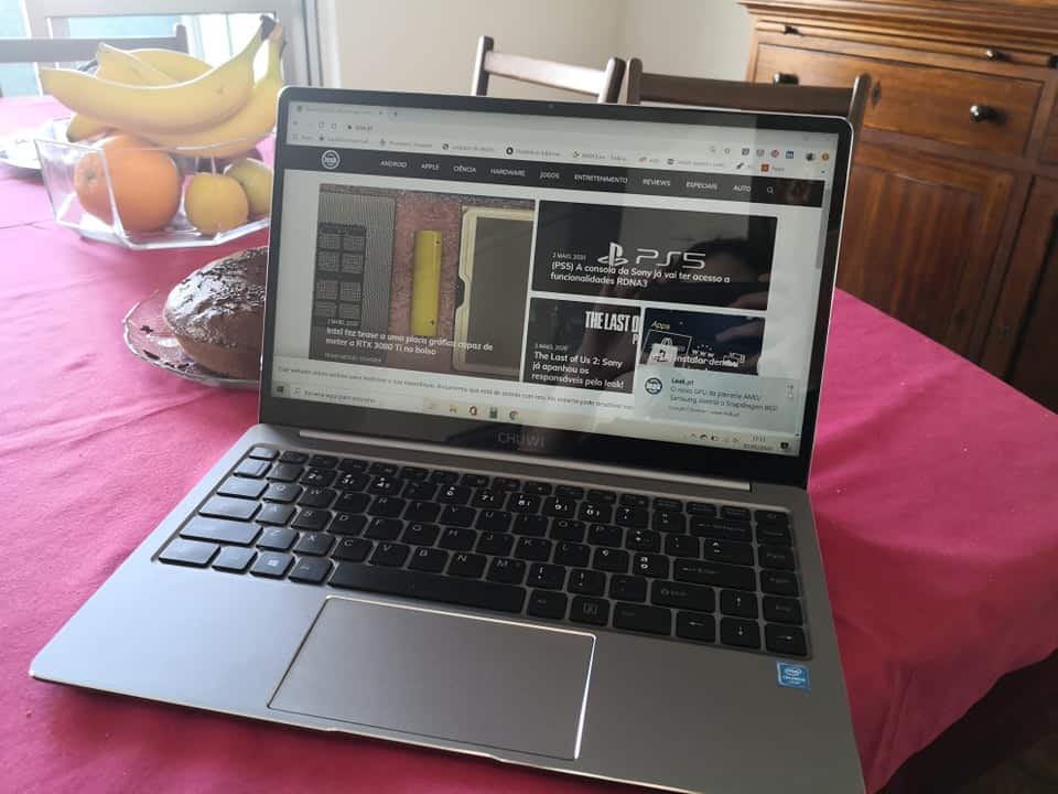 (Liten recension) CHUWI Lapbook Pro 14.1 – 300 € av um portátil !?