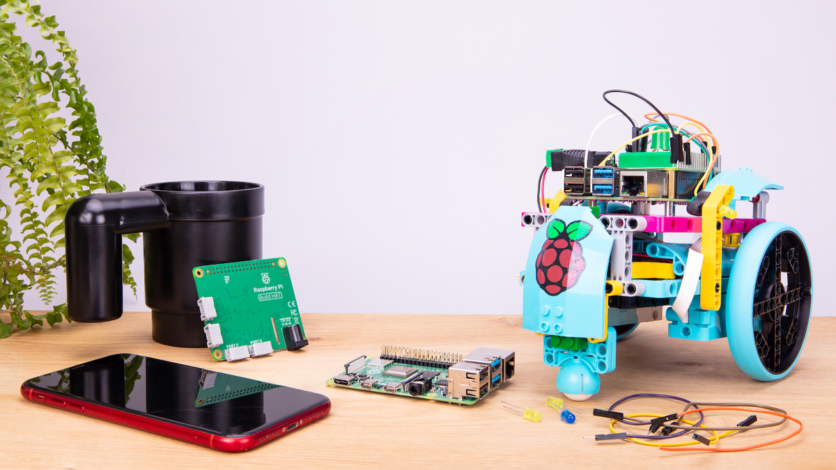 Raspberry Pi Build HAT mengontrol mobil robot LEGO.