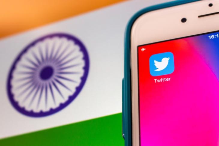 Polisen besökte Indien Office Twitter för kontroversiella tweets