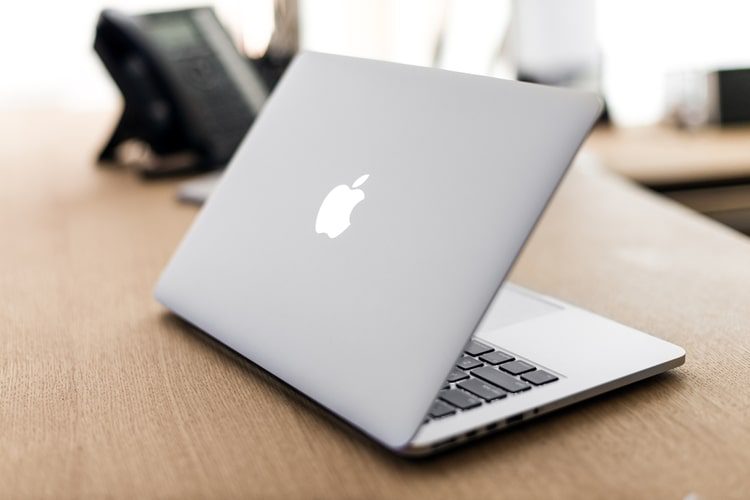 MacBook trong tương lai có thể đi kèm với 'Bàn chân có thể triển khai' để làm mát tốt hơn
