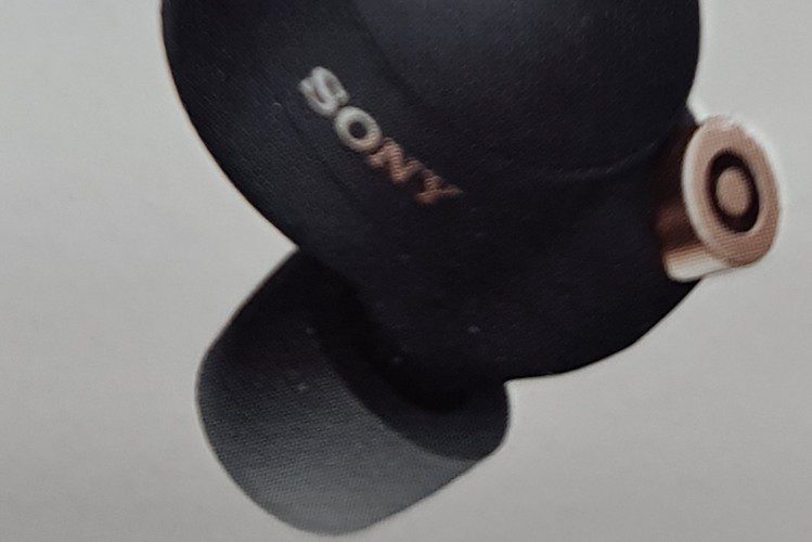 Tai nghe nhét tai Sony WF-1000XM4 TWS có thiết kế mới bị rò rỉ