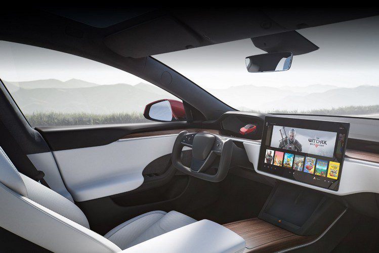 Tesla Model S mới có thể chạy Cyberpunk 2077 và Witcher 3