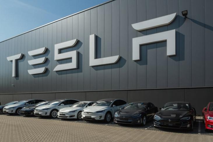 India mendorong Tesla untuk memproduksi di dalam negeri