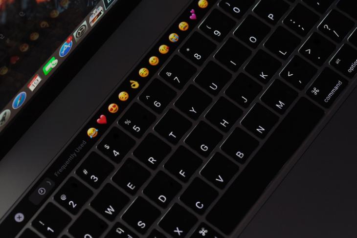 Apple Keyboard macbook yang dapat dikonfigurasi ulang dengan paten