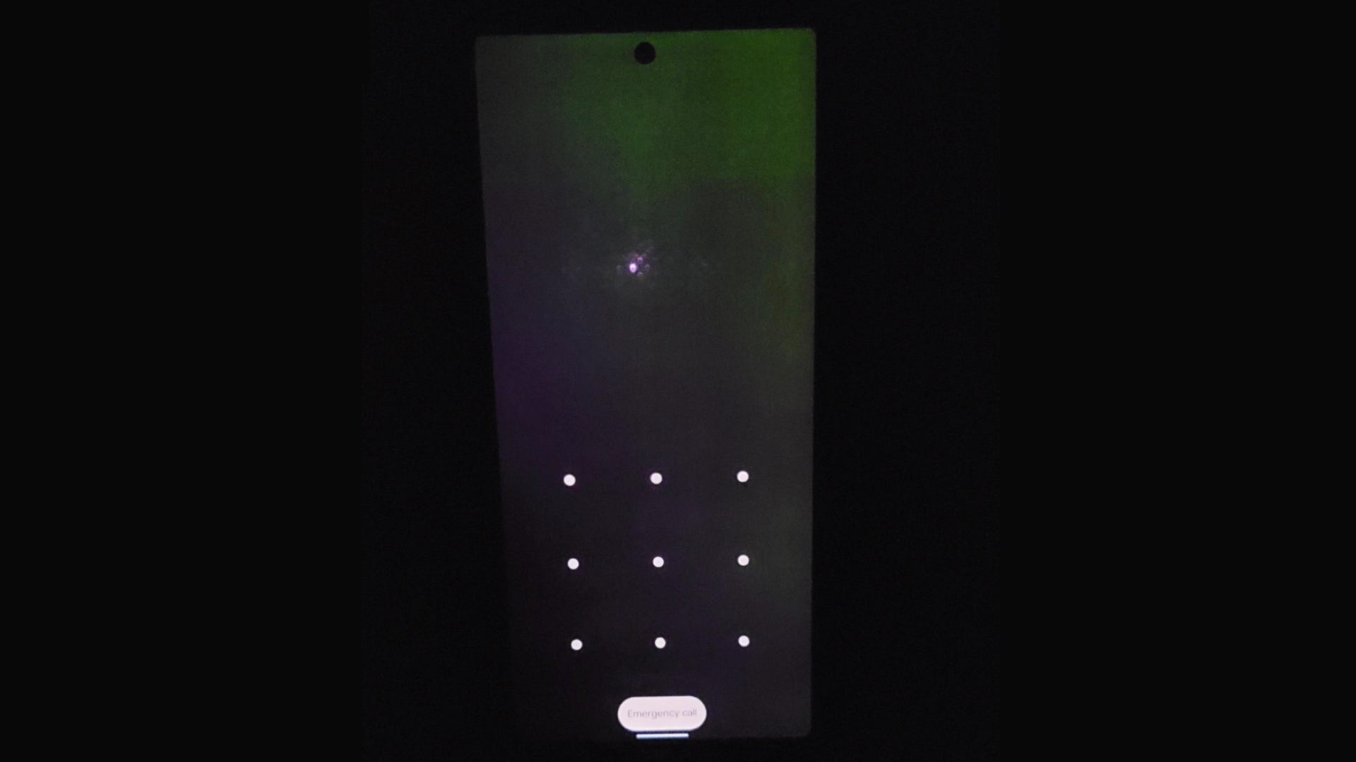 Pixel 6 màu xanh lá cây nhấp nháy
