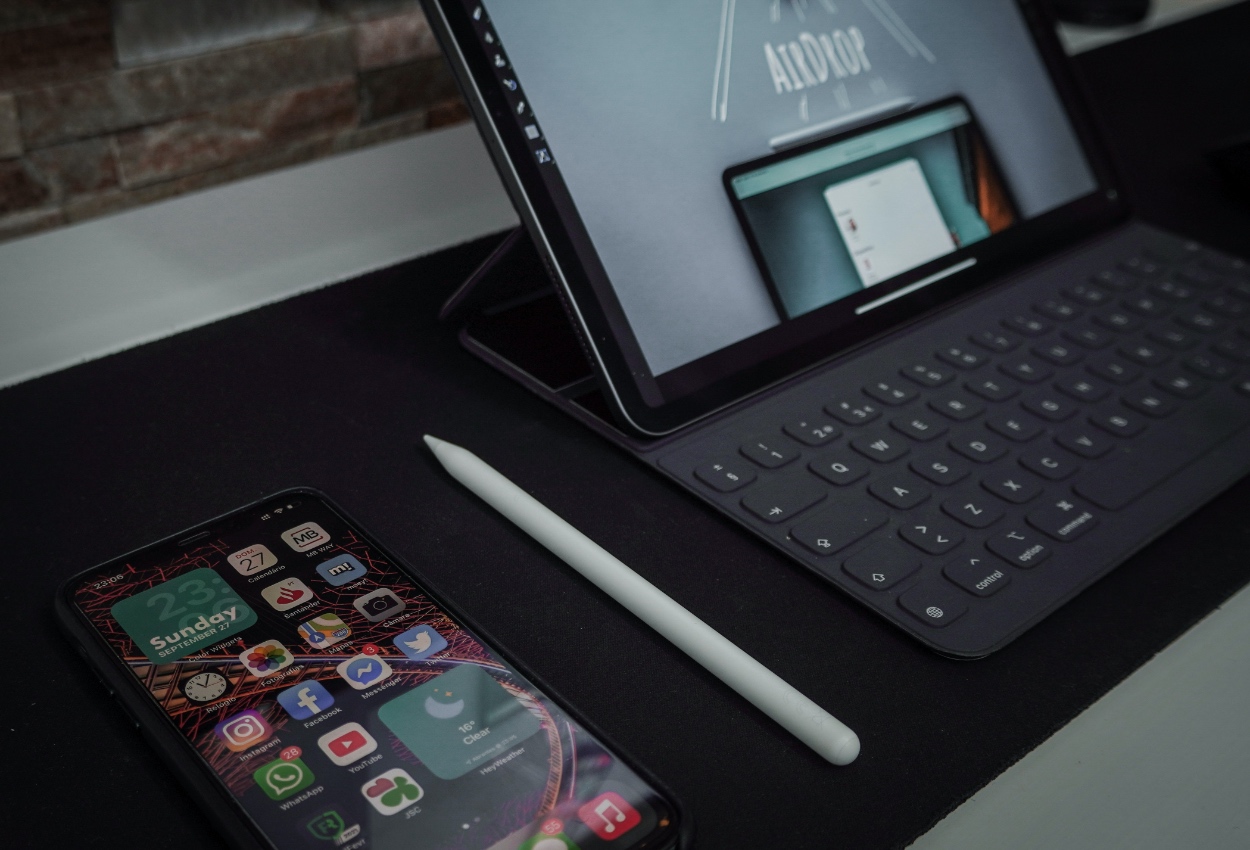 Bagaimana menghubungkan Apple Pensil Ke iPad (Tutorial)