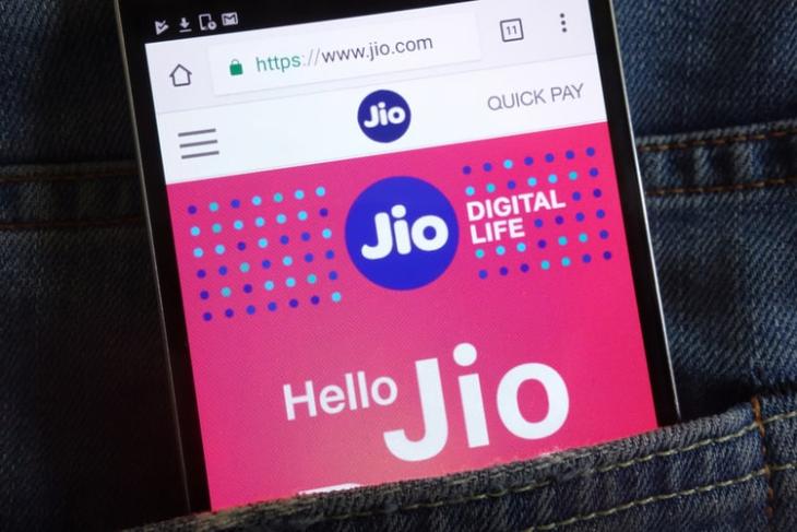 Reliance Jio ra mắt điện thoại và máy tính xách tay 5G mới