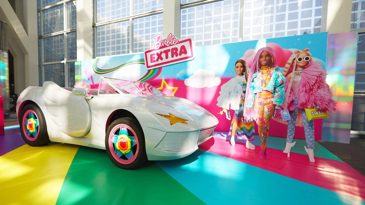 Barbie EV car của Mattel
