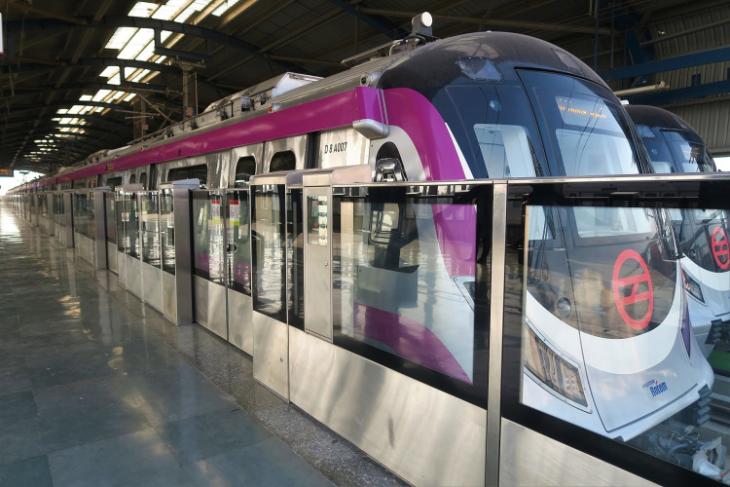 obemannad delhi metro - magenta linje