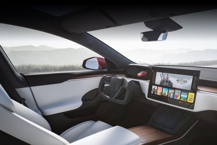 Tesla Model S kan köra Cyberpunk