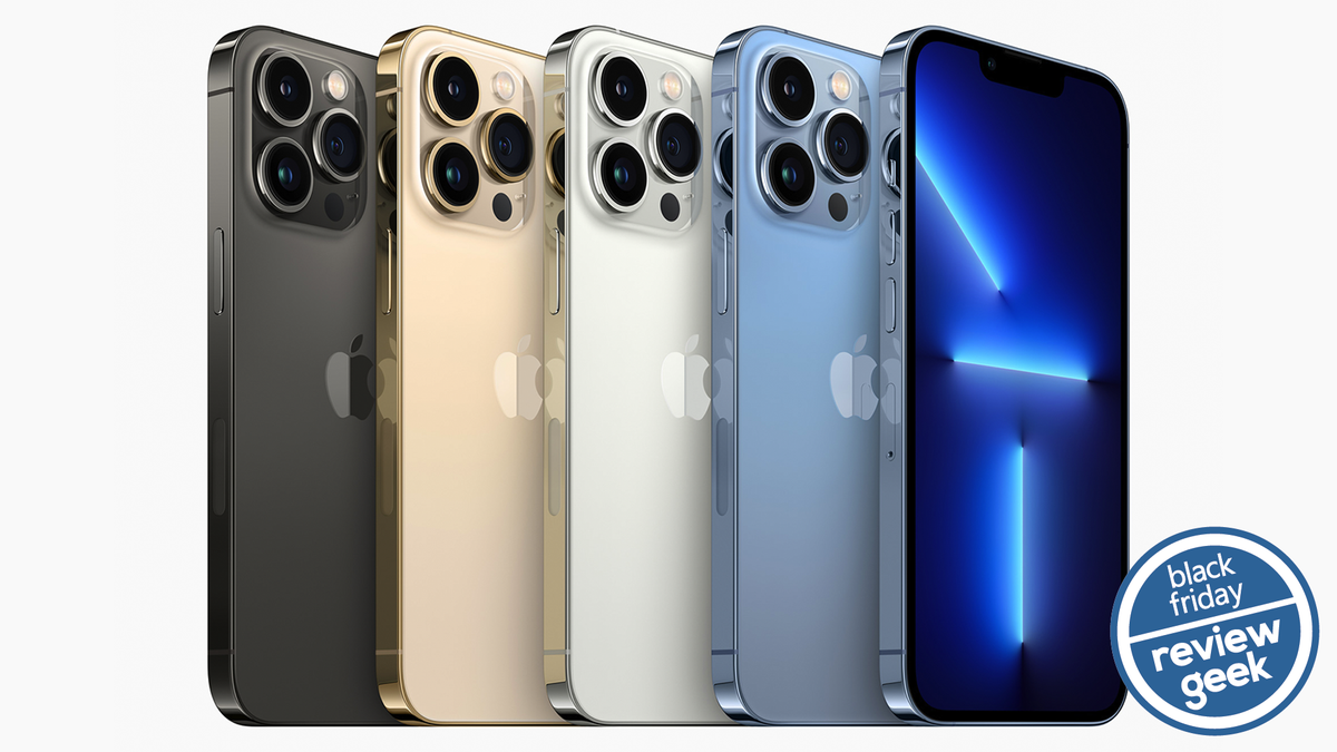 Apple  iPhone nhiều màu xếp hàng