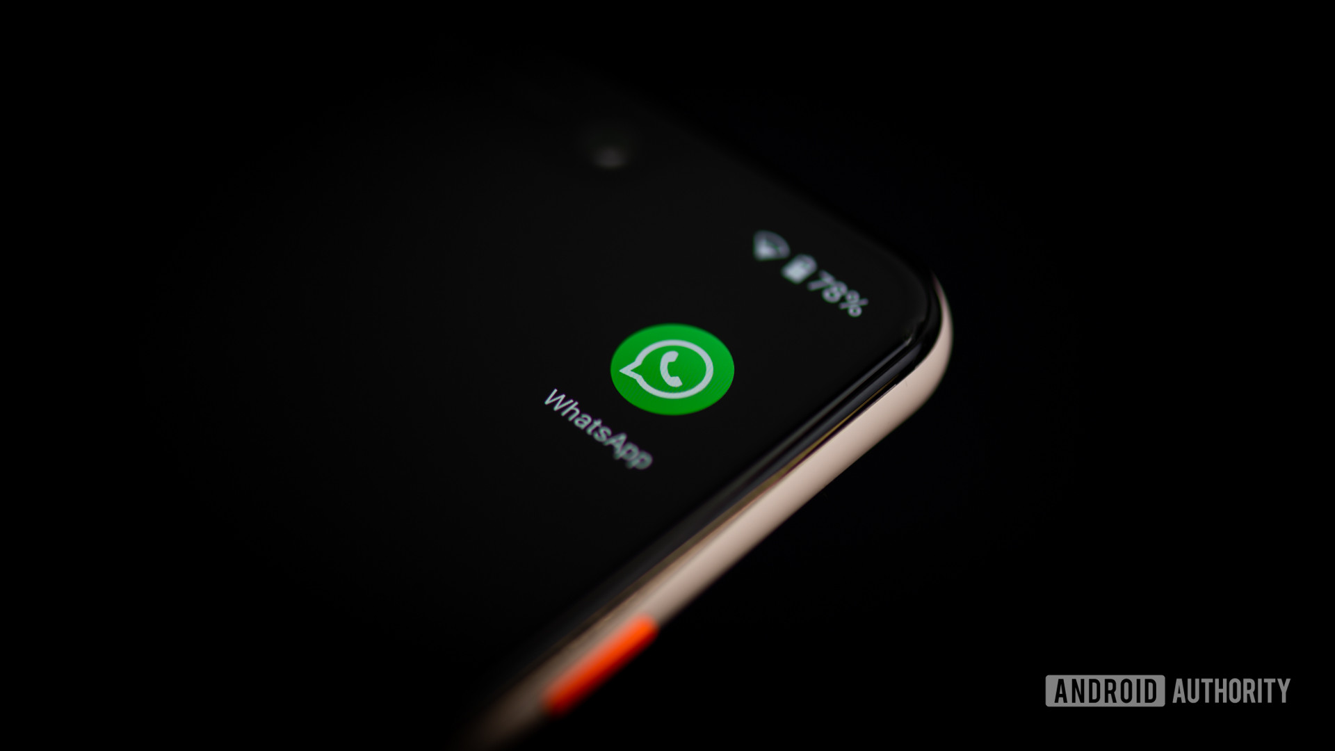 Hur man stoppar WhatsApp från att spara foton och videor