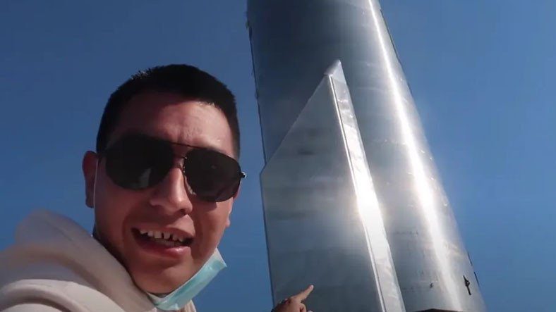 Một Youtuber tham gia Cơ sở Tên lửa SpaceX [Video]