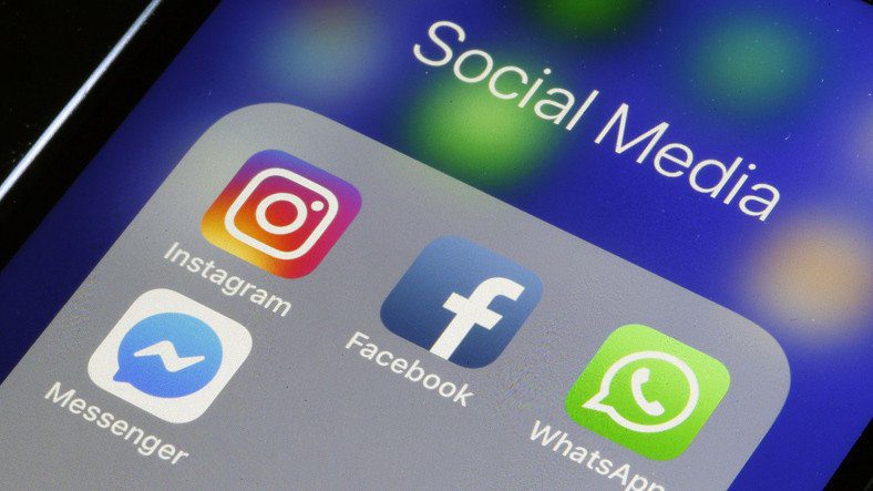 Instagram và WhatsApp Crashed