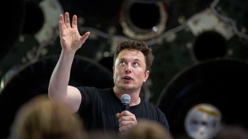 Elon Musk đã tham dự Clubhouse đã đưa ra những tuyên bố đáng chú ý