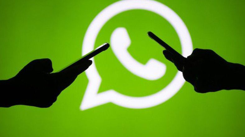 Yêu cầu về quyền riêng tư của WhatsApp Protests App Store