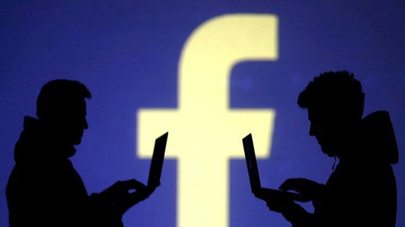 Nước Ý, FacebookCảnh báo 'cho việc bán dữ liệu người dùng