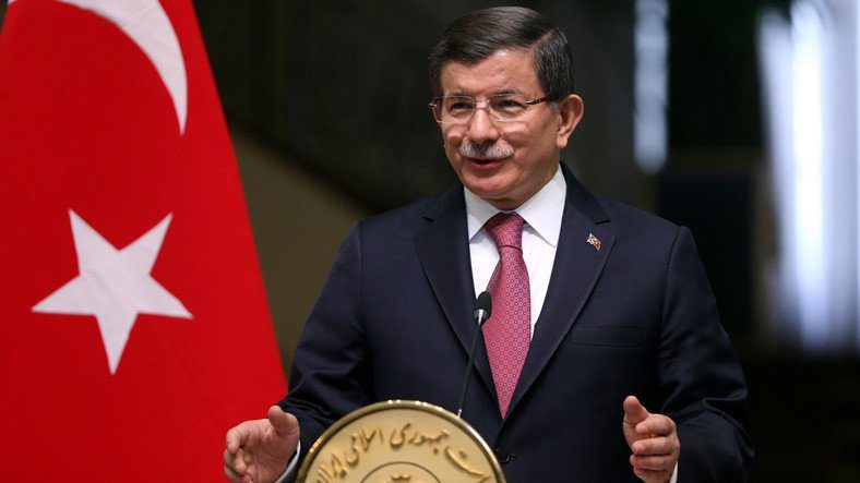 Cựu Thủ tướng Ahmet Davutoğlu đã mở tài khoản TikTok