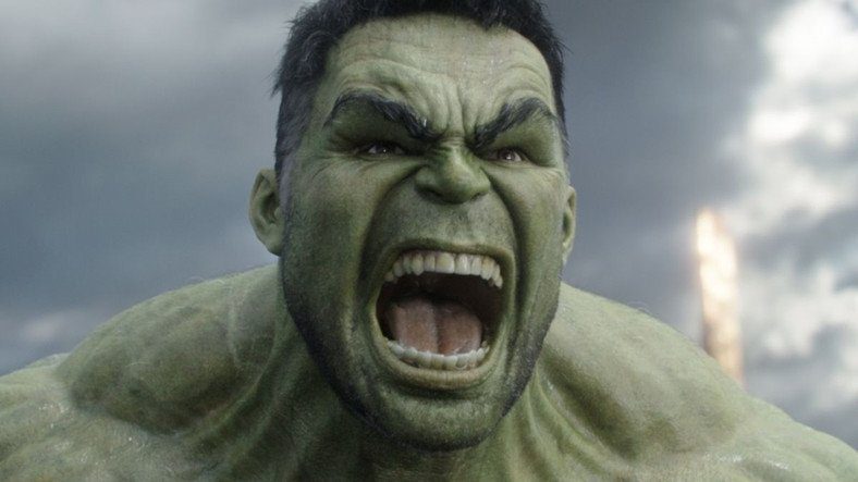 Hulk’ı İlk Kez Gören 2 Yaşındaki Kızın Twitter'da Viral Olan Sevimli Tepkisi (Video)