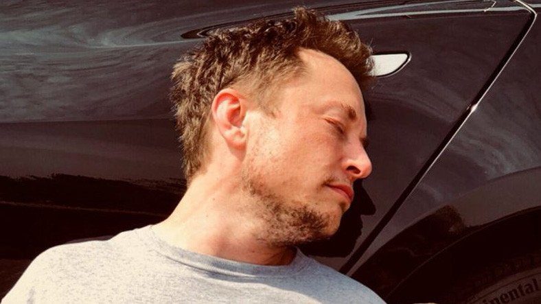 Bối cảnh lịch sử cho Elon Musk, người gọi vị cứu tinh người Anh là 'kẻ ấu dâm'