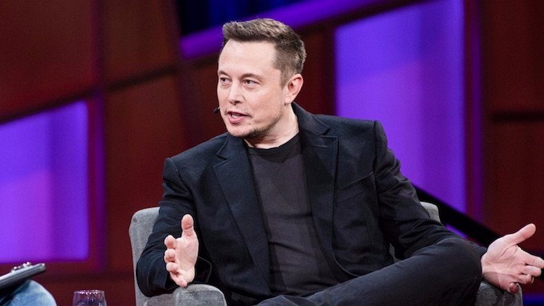 Elon Musk hứa sẽ cung cấp giải pháp 100% cho ô nhiễm nước