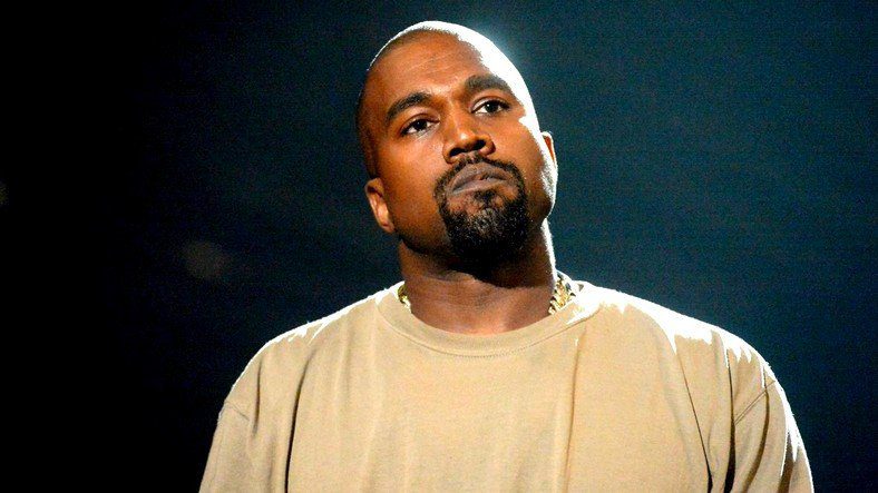 Kanye West đã xóa gần như tất cả các bài đăng của anh ấy