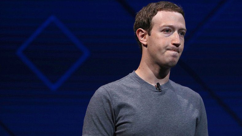 Zuckerberg xin lỗi vì vụ bê bối Cambridge Analytica!