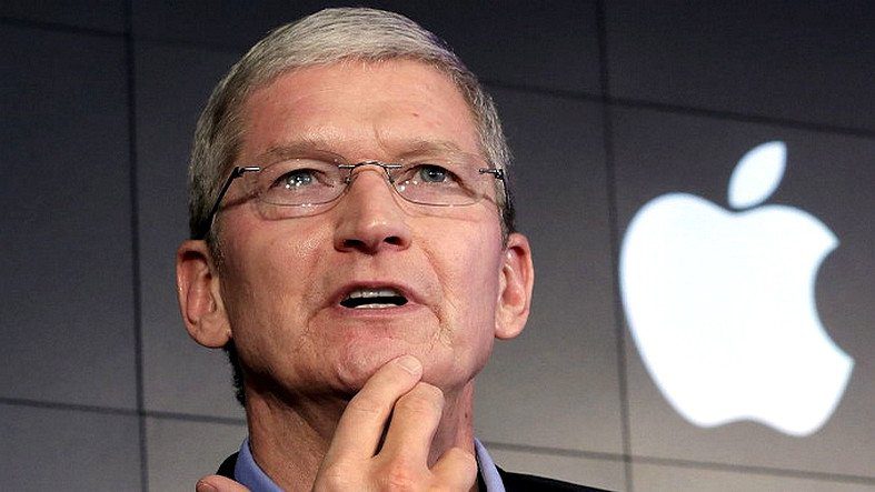 Apple CEO'su Tim Cook'tan Facebook Skandalına Yorum: "Kullanıcı Verileri Daha İyi Korunmalıydı"