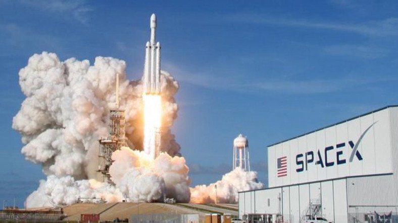 SpaceX’in Roket Yayını, YouTube’da Tüm Zamanların En Çok İzlenen İkinci Canlı Yayını Oldu!