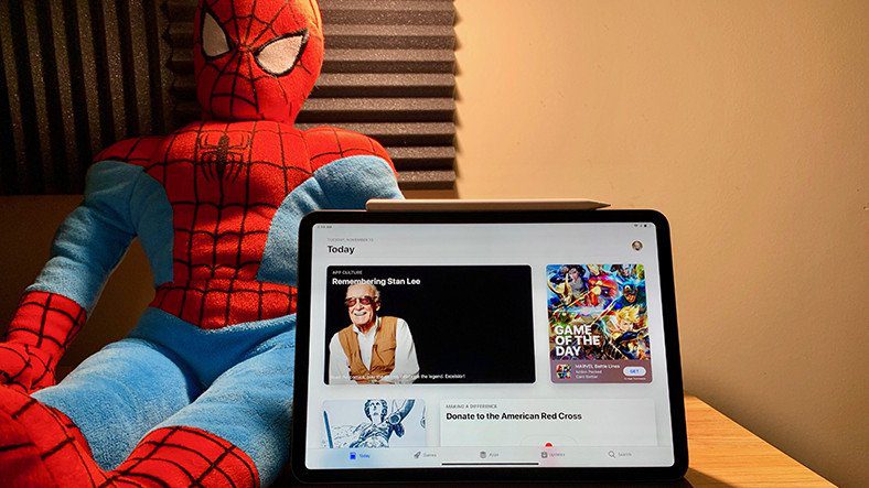 Cửa hàng ứng dụng, Marvel Tưởng nhớ Stan Lee với Bộ sưu tập theo chủ đề