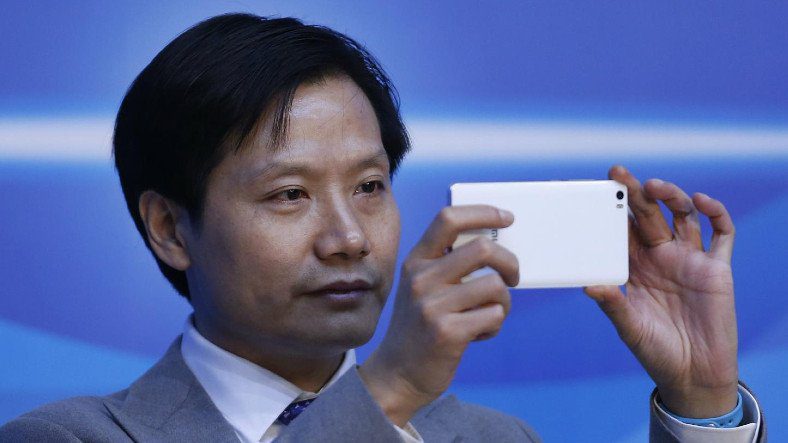 CEO Xiaomi Lei Jun phản ứng với việc chia sẻ với iPhone