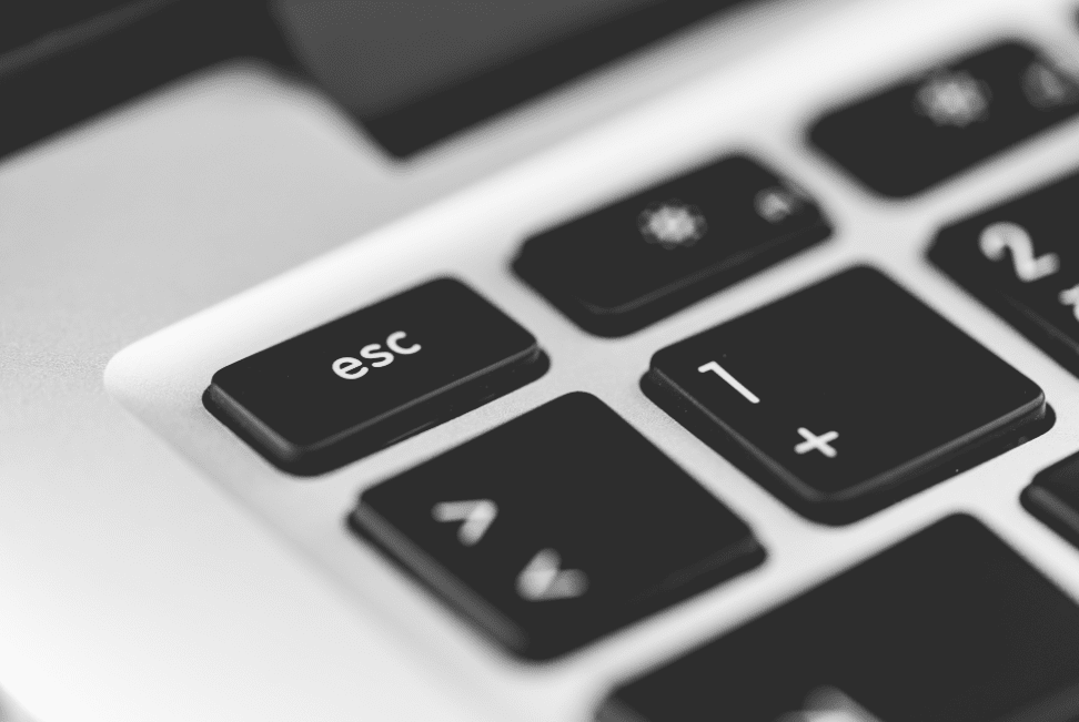 Cách sử dụng nút Escape trên MacBook Pro