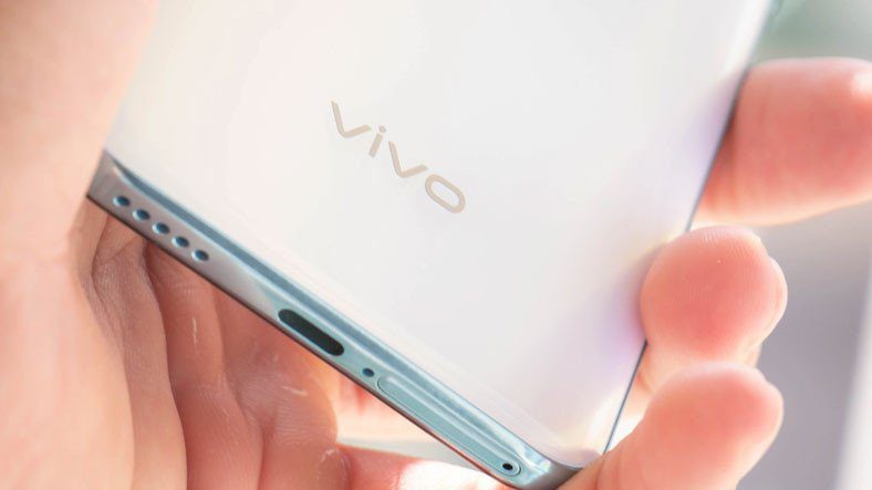 Vivo Y50 được tiết lộ trên Google Play Console