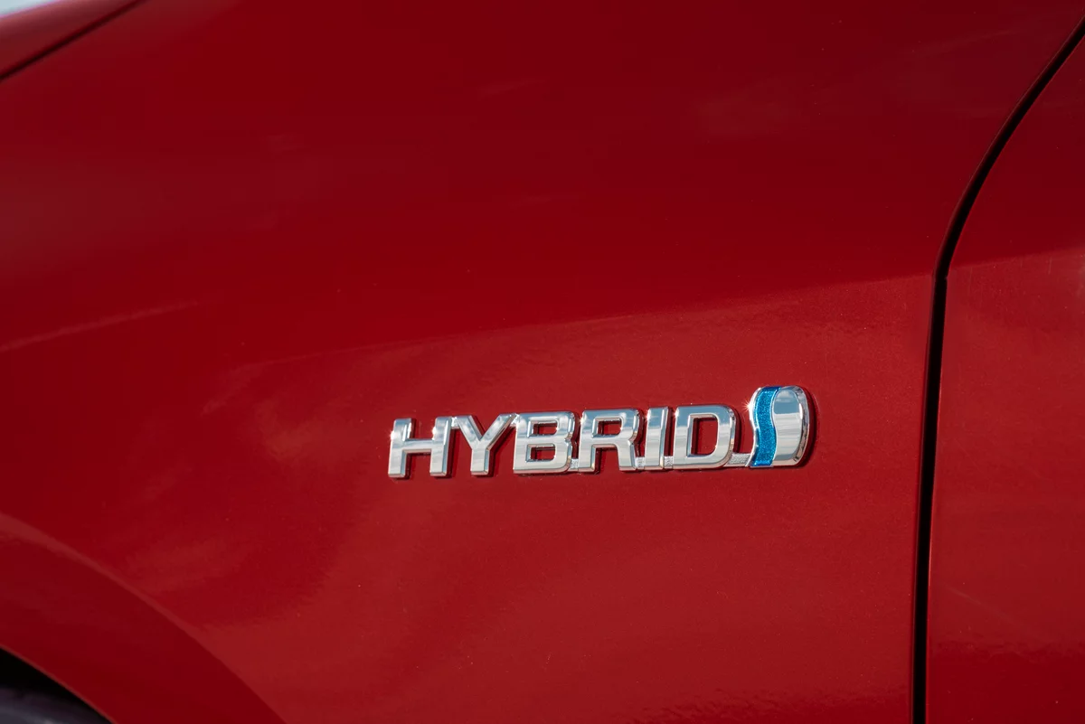Toyota Corolla Hybrid 180 mã lực