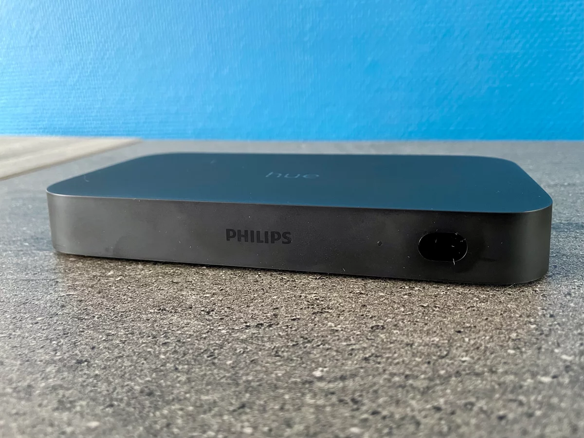 Đánh giá Philips Hue Play HDMI Sync Box © Mathieu Grumiaux for Clubic