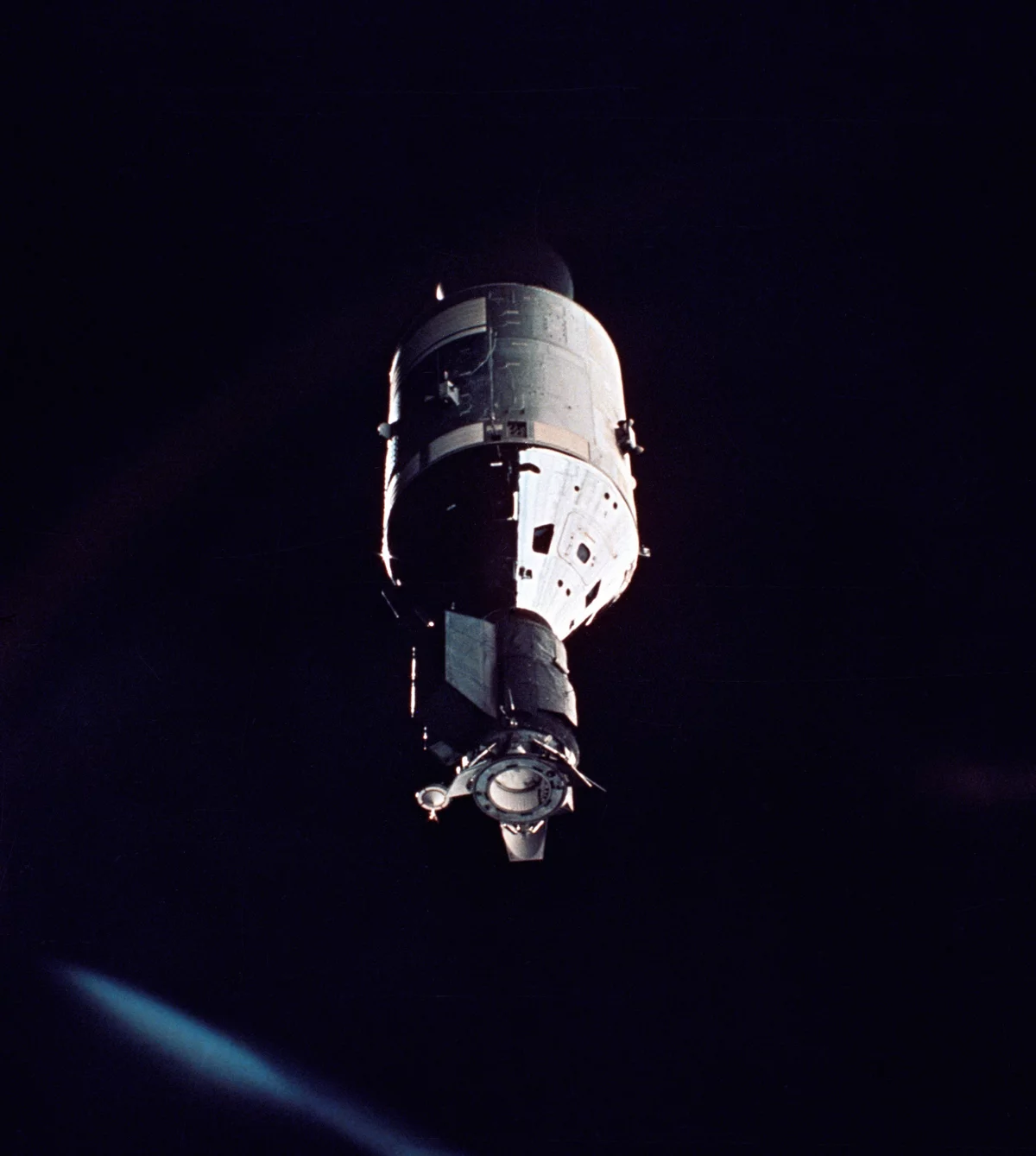 Apollo nhìn từ Soyuz