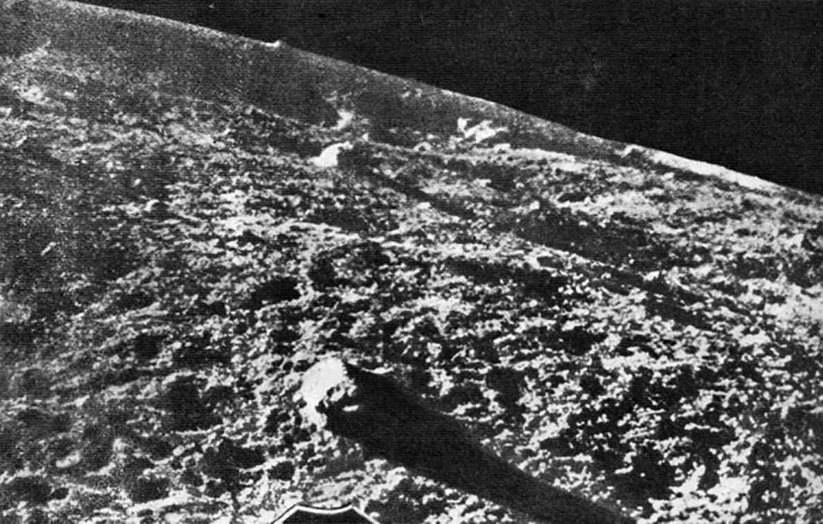 Ánh trăng-9 bức ảnh đầu tiên về bề mặt Mặt trăng © URSS