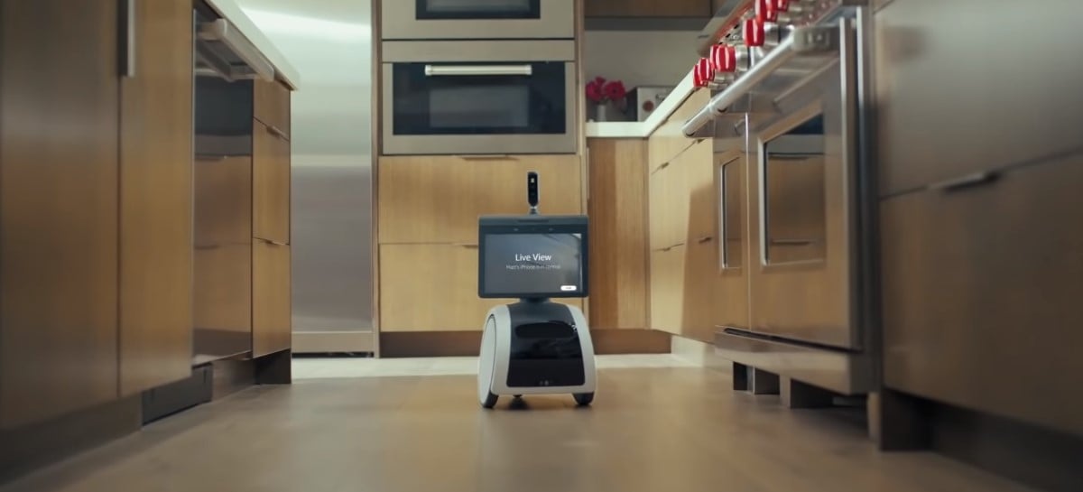 Amazon lança Astro, um robô doméstico com Alexa sobre rodas
