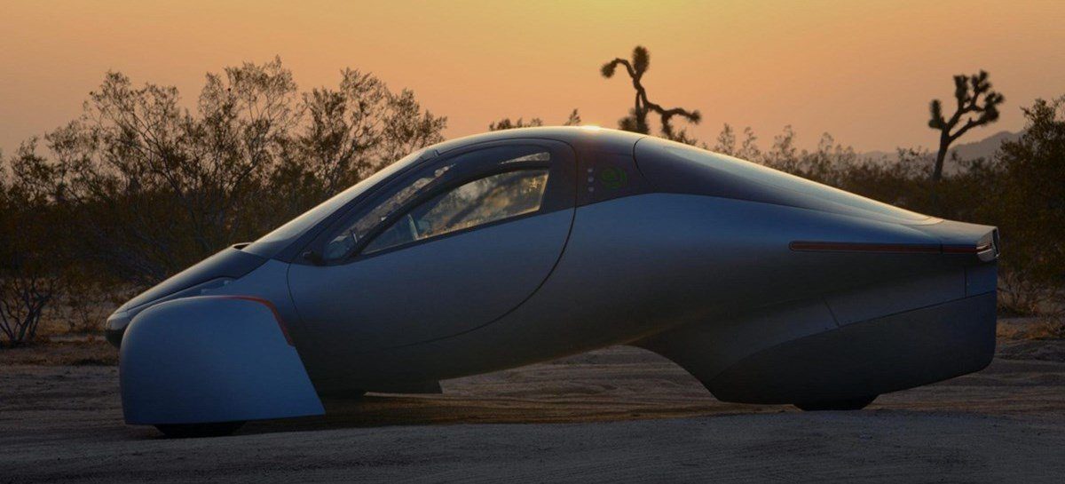 Aptera: conheça o carro elétrico movido à energia solar criado por startup dos EUA