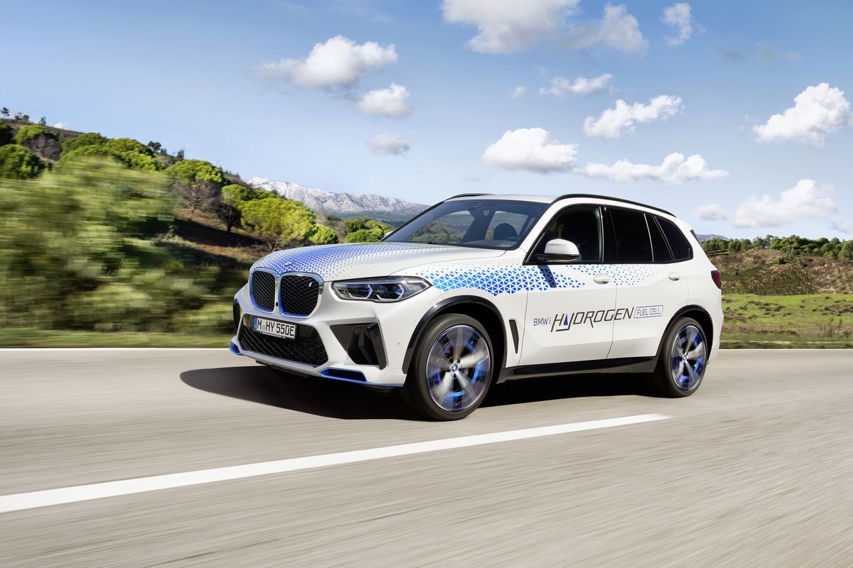 BMW iX5 Hydrogen: Bränslecellstillverkningen har börjat, hur fungerar det?